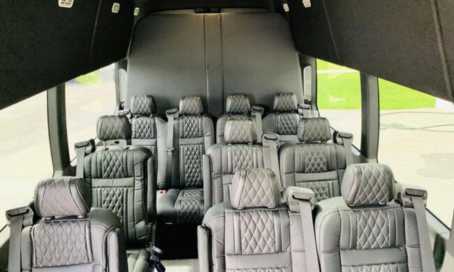 Ford Transit image 2